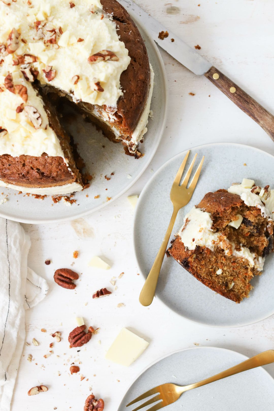 Carrot cake with white chocolate