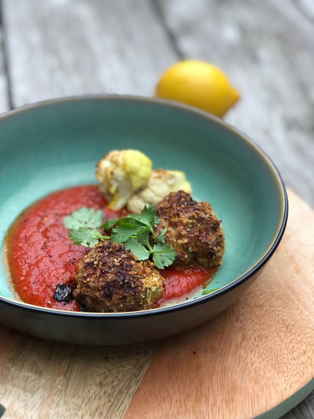 Crispy balls with tomato sauce the Levantine way
