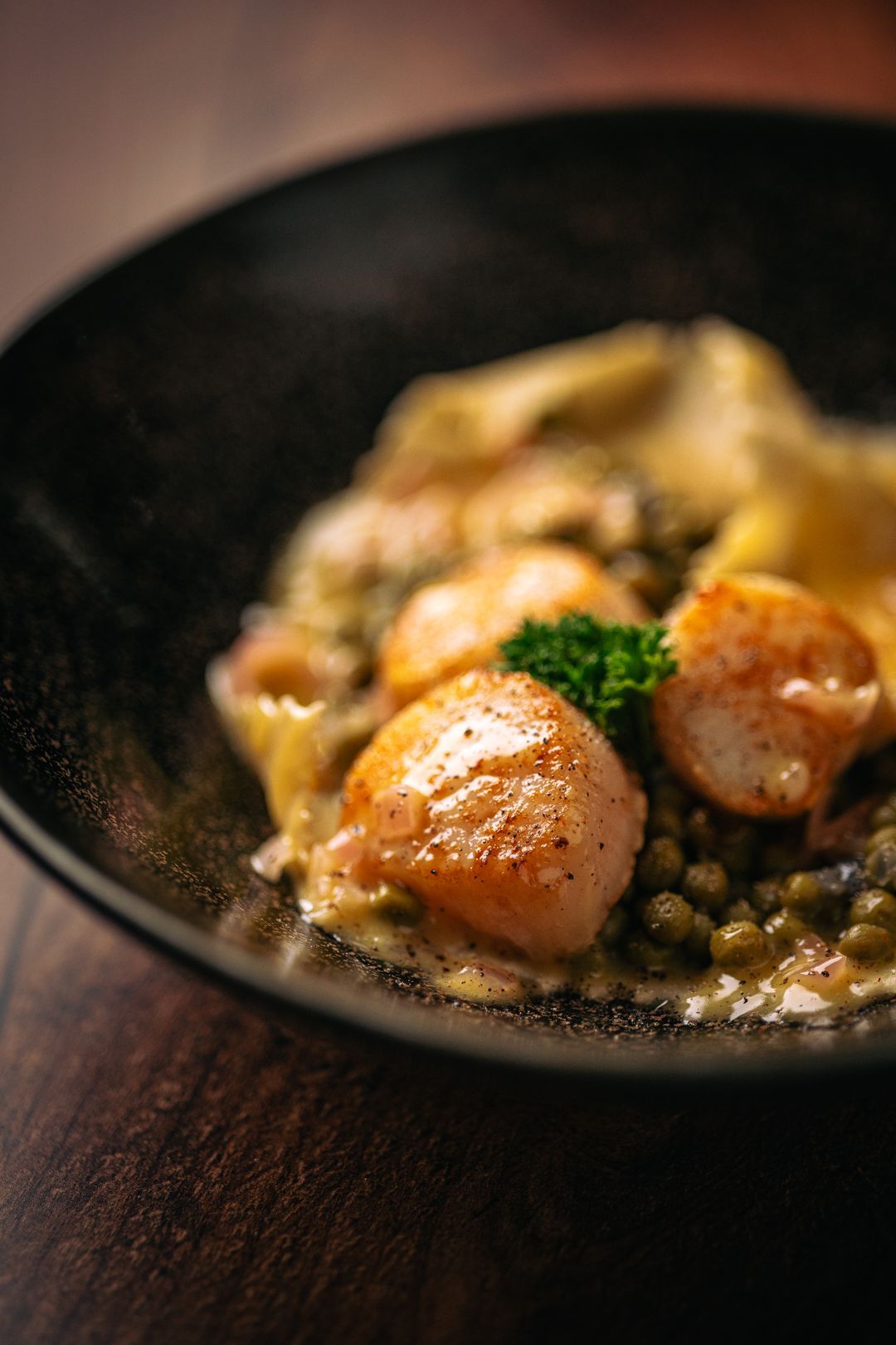 🎅 Open Ravioli with scallops, peas & beurre blanc sauce of prosecco