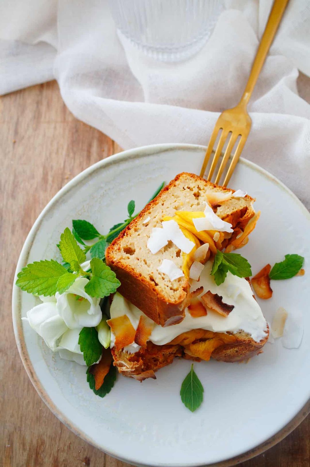 Breakfast cake with mango