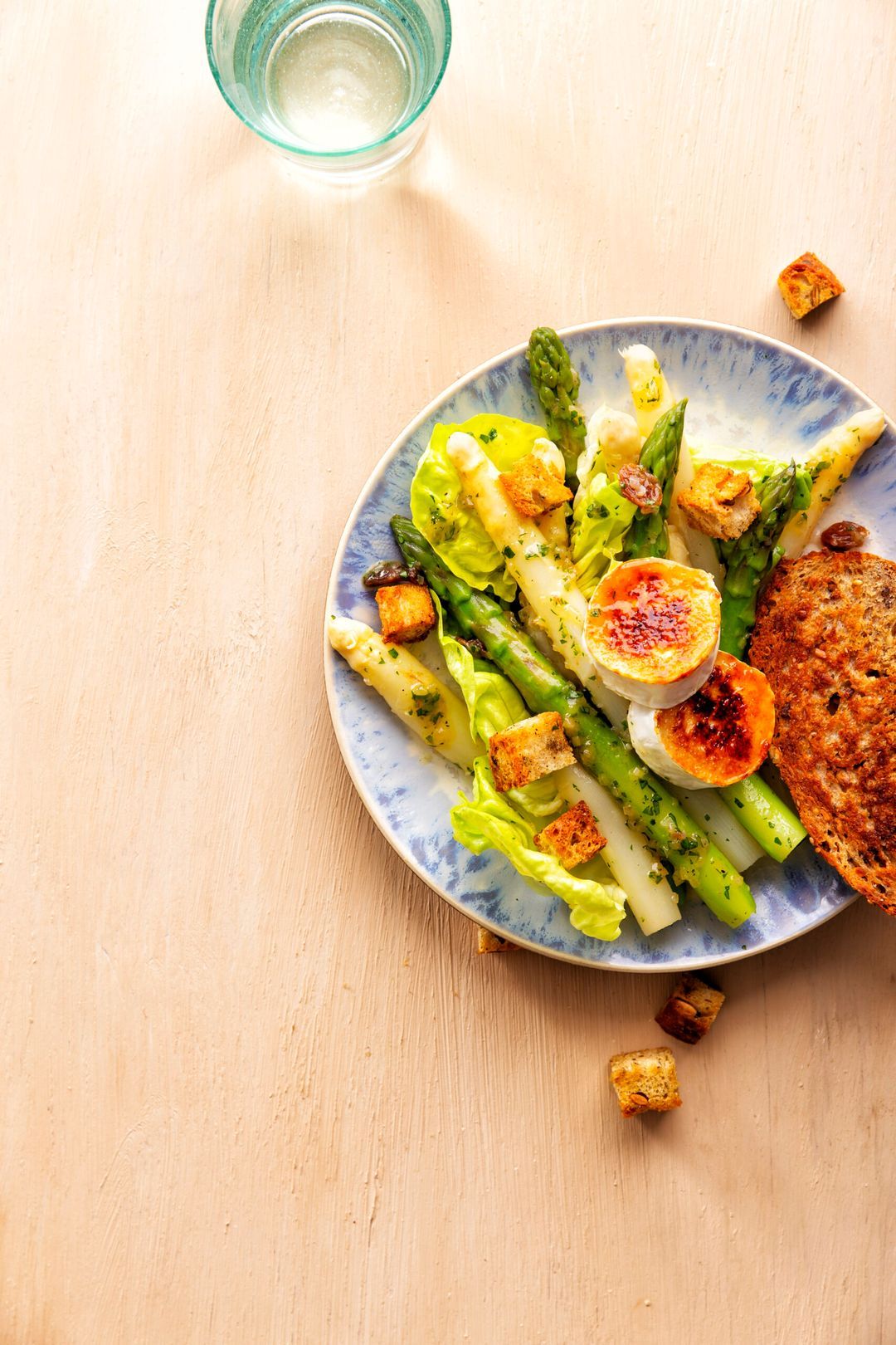 Asparagus salad with caramelized goat cheese and shallot dressing