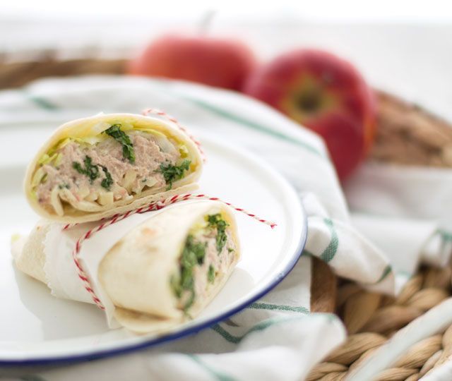 Wrap with tuna and apple