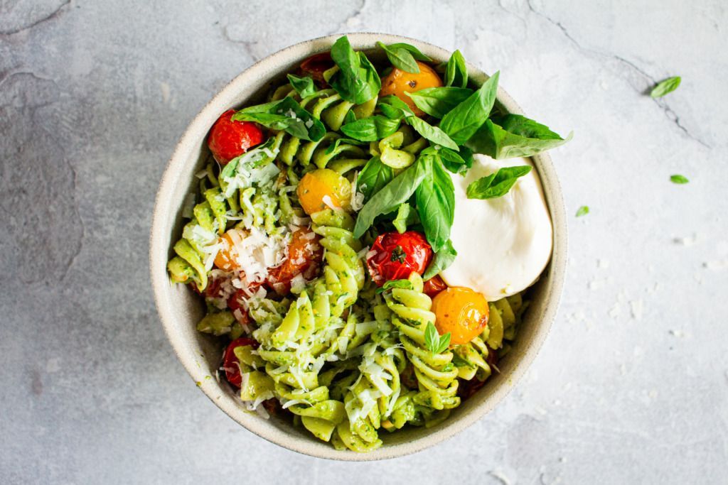 Pasta pesto with tomato and burrata