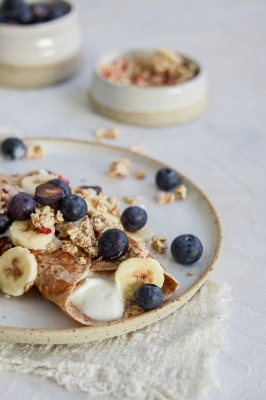 Banana, blueberry and granola French wraps