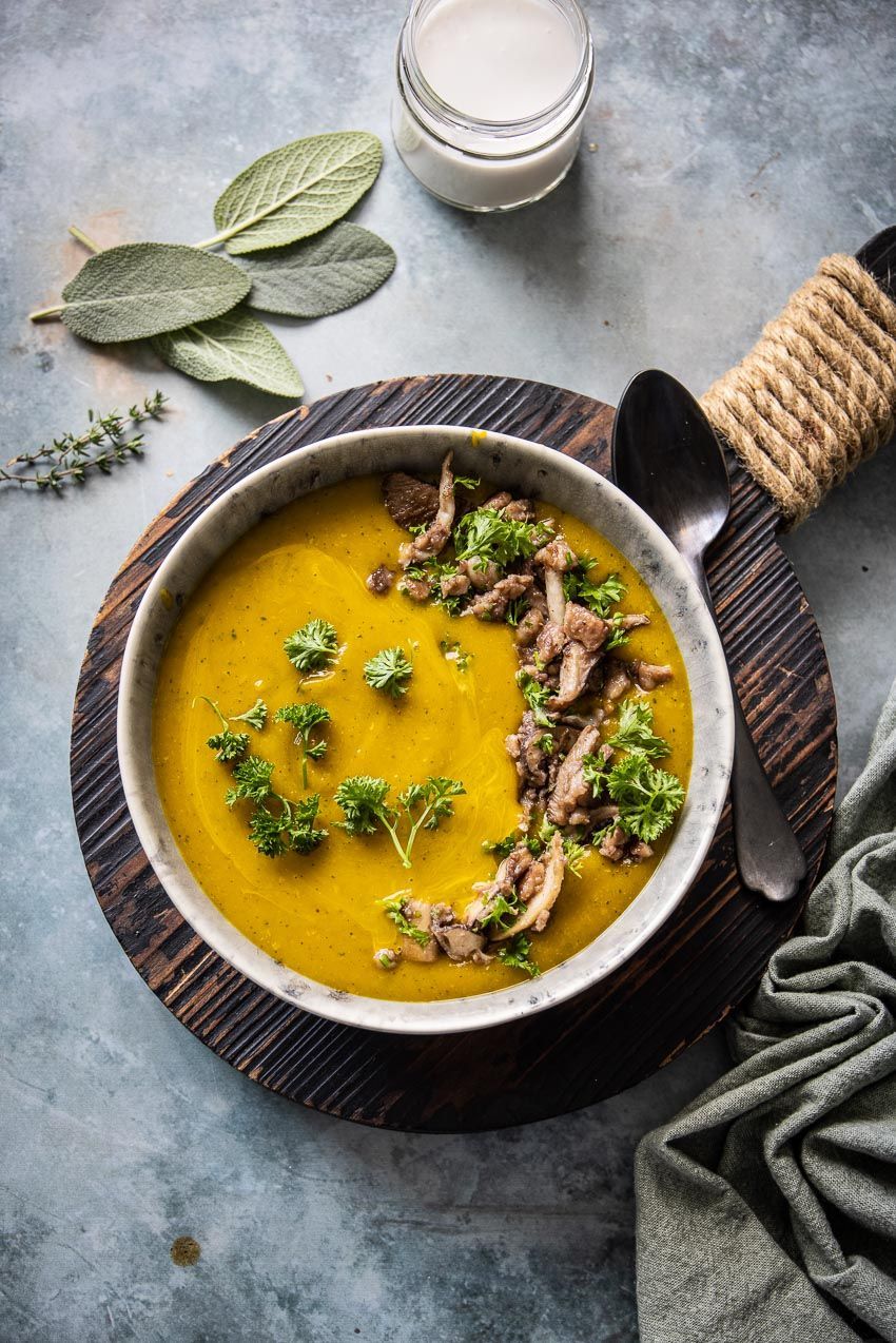 Pumpkin soup with pear, chestnut and mushrooms