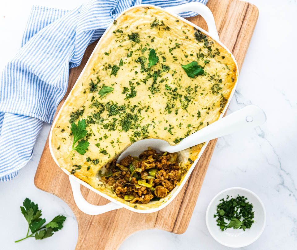 Oven dish with leek and minced meat