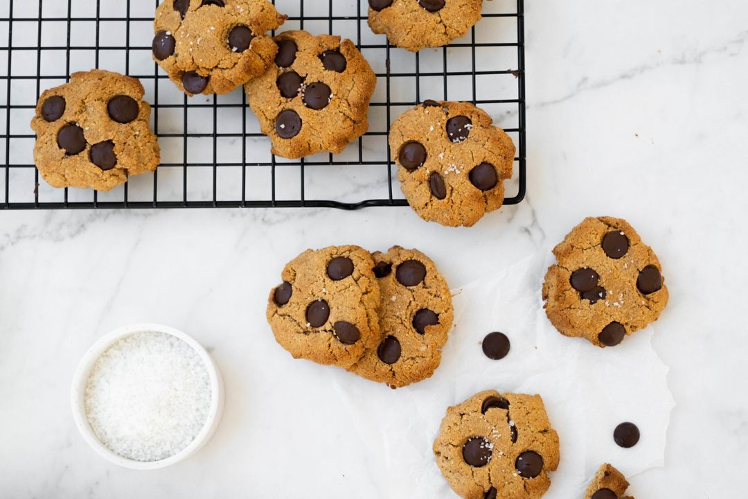 Chocolate tahini cookies