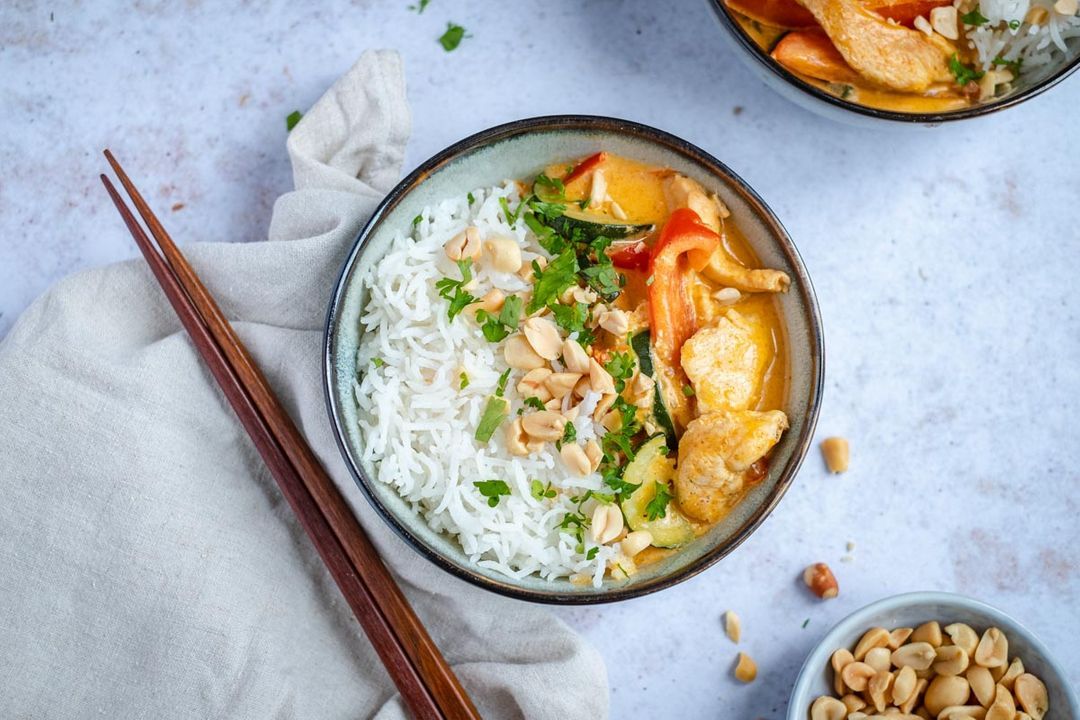 Thai red curry with chicken and vegetables