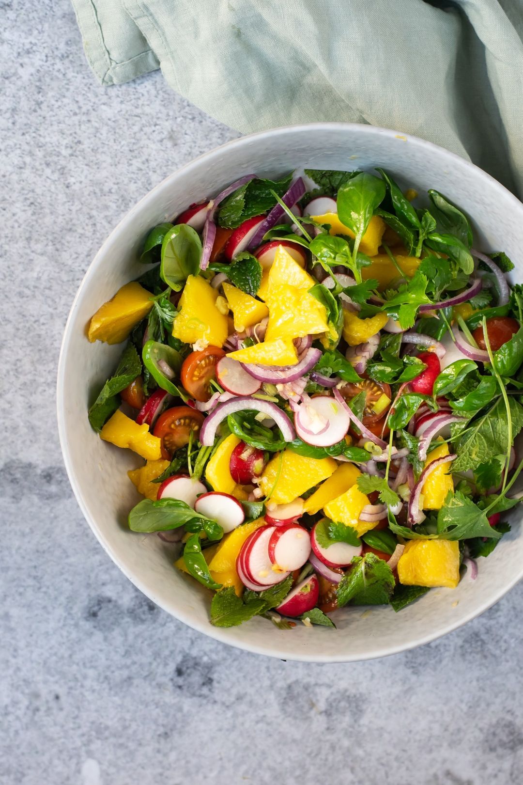Thai mango salad with herbs