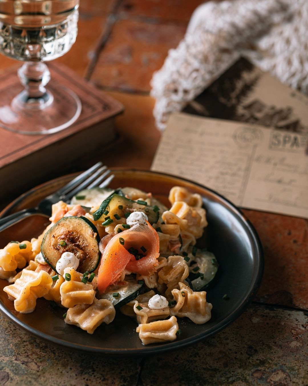 Piece of cake: pasta with salmon, zucchini & cream cheese ⭐⭐⭐