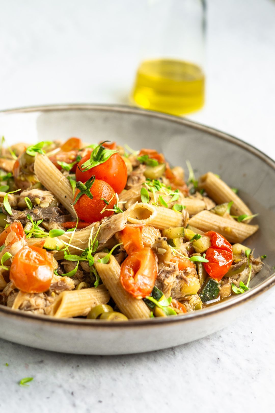 Southern pasta with smoked mackerel