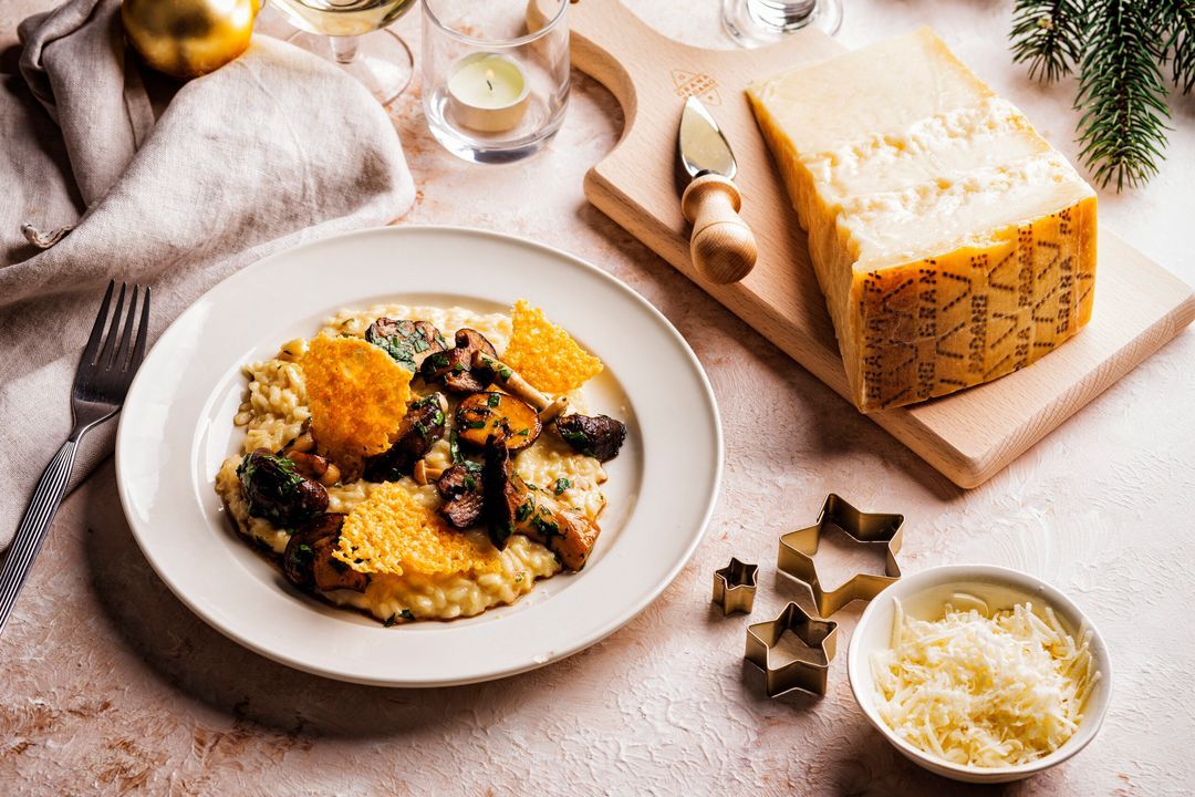 Mushroom risotto with crispy cheese biscuits